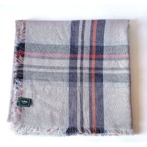 New L.L. Bean Scarf Gray Plaid Fringe Made in Italy Wool Acrylic Wrap Preppy